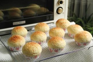 烤好，出炉冷凉后即可密封保存。热吃，冷吃皆可。