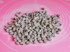 搓、揉、我没有一个一个的揉圆哈，如果不嫌麻烦可以把每个搓圆最好啦！