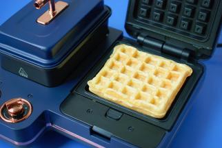 2分钟就好了，颜色嫩黄，很有食欲。