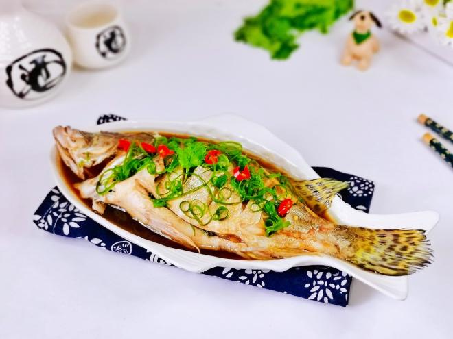 香菜蒸桂鱼