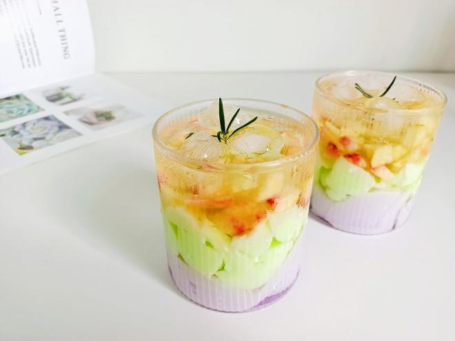 双色布丁西柚水