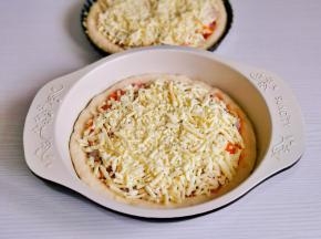 最后再撒上马苏里拉芝士就好啦！