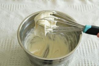 打好的猪油糊，非常顺滑。