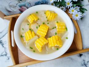 出锅撒葱花即可。