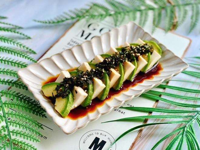 日式小清新，牛油果冷豆腐，10分钟上桌，清爽鲜嫩，好吃不腻