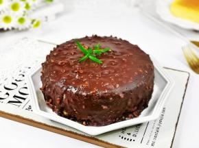 浓郁的巧克力蛋糕。