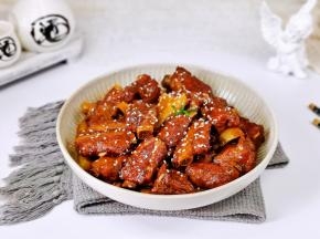 不加一滴水的排骨。