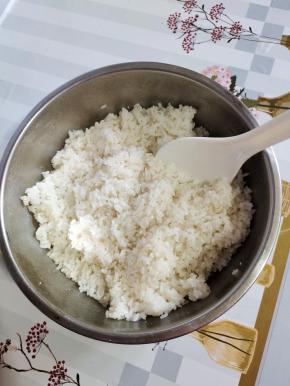 搅拌均匀晾至温热！