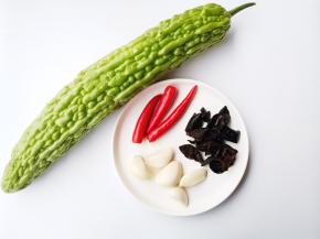 准备好所有食材。