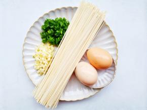 准备好所有食材。