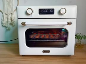 烤箱提前预热，200度烤20分钟。