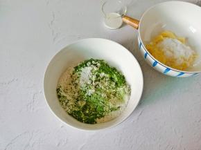 黄油提前拿出来室温软化。