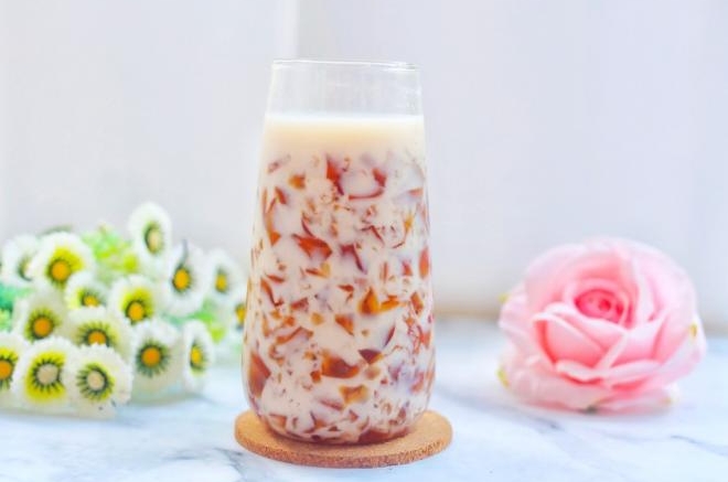 红茶冻撞奶