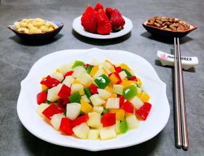 水果和坚果是每天必须的营养哦