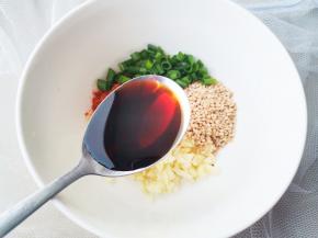 2勺生抽、1勺陈醋、