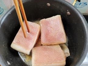 煮至可以用筷子轻松扎透就可以了！