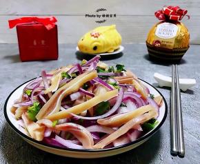 圆葱凉拌猪耳好吃到停不下来超级赞噢