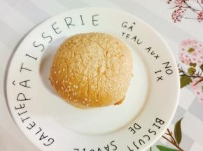 加热好的鸡腿汉堡很松软，就像刚做好的一样新鲜！