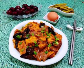 搭配水果樱桃、卤毛豆一起吃也非常爽口