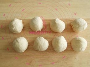 分团，80克一个面团。