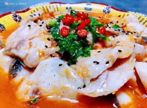 番茄炒鱼片看着就好有食欲噢口水忍不住滴流啊