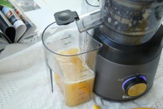 榨它！出汁率极高！1+1，两只出汁400ML！