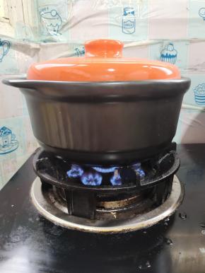 转小火慢炖一个半小时！