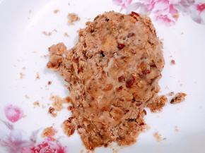 搓匀后成团，如果不成团可以稍微加一小勺清水