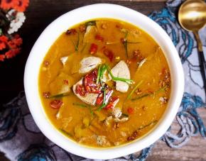 一道美味的酸汤猪肝就做好了