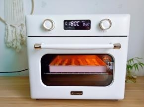 烤箱上下火180度，烤22分钟即可。