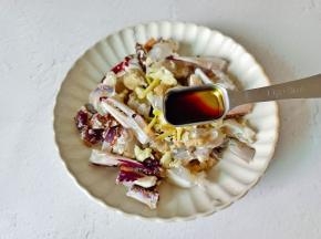 加上生抽一勺。