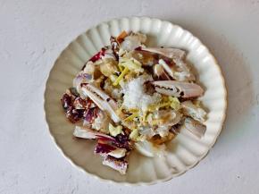 加上盐一勺半。