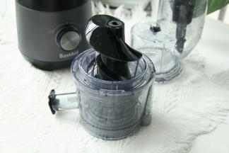 换上冰淇淋网，还是头一次玩可以做冰淇淋的原汁机，哈哈！