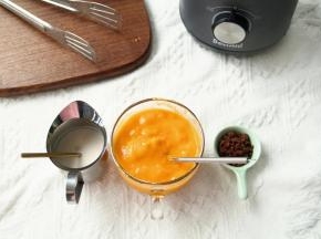 超级细腻，满满一大杯，拌上酸奶，撒上一把阿华田脆脆。