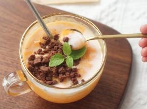 吃之前搅拌一下！家庭版芒果麦旋风来啦~~