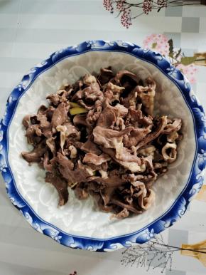 再次清洗干净，沥干水分备用！