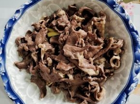 再次清洗干净，沥干水分备用！