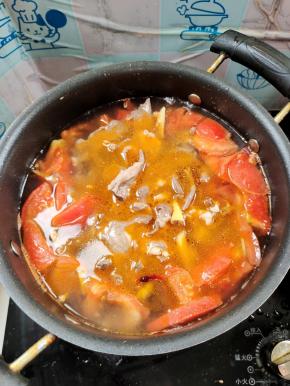 放入处理好的猪心，煮2分钟！