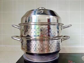 盖上盖子大火蒸15分钟即可。