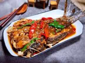 一道美味的麻辣烧鱼划就做好了