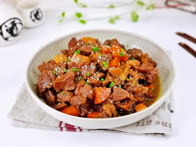 砂锅牛肉