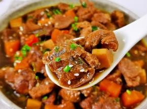 连汤汁都不放过。