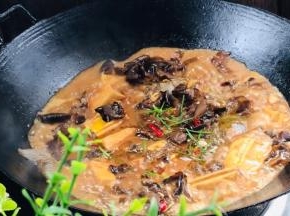 加入香葱拌匀