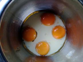 加入蛋黄