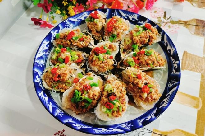 蒜蓉粉丝蒸生蚝