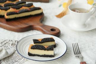 想吃的时候，脱模，锯齿刀切块即可！冰冰凉凉，丝滑不甜腻！