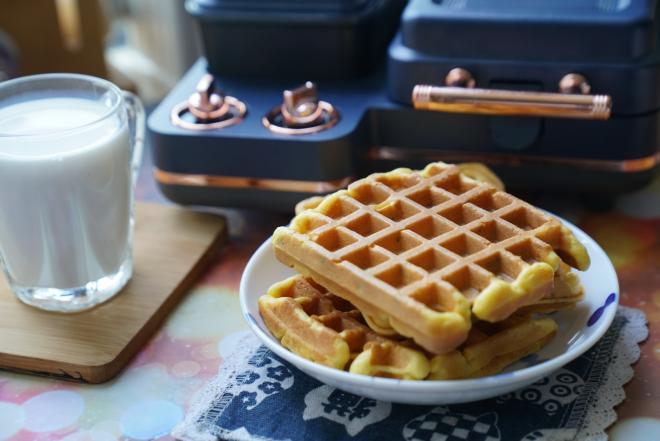 葱花肉松华夫饼