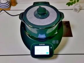 盖上盖子翻炒3分钟。