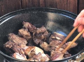 煎至表面焦黄