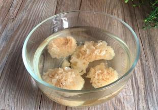 银耳提前两小时泡发